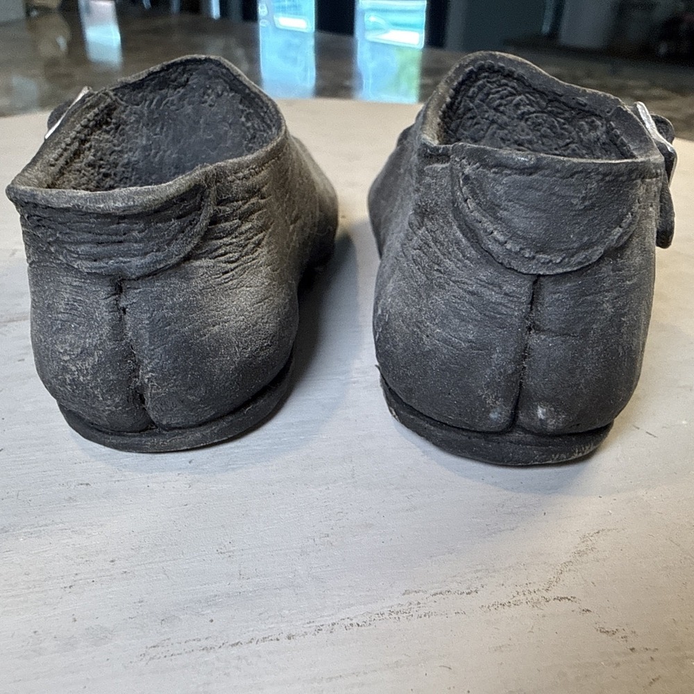 SS Sarna Replicas Of Mary Jane Black Baby shoes Silver Painted Buckles Resin - Picture 3 of 6